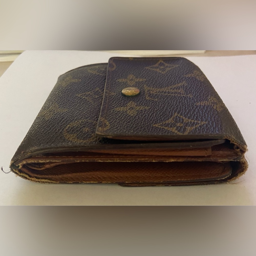 Vintage Louis Vuitton Monogrammed Compact Wallet- 90s - Picture 8 of 14